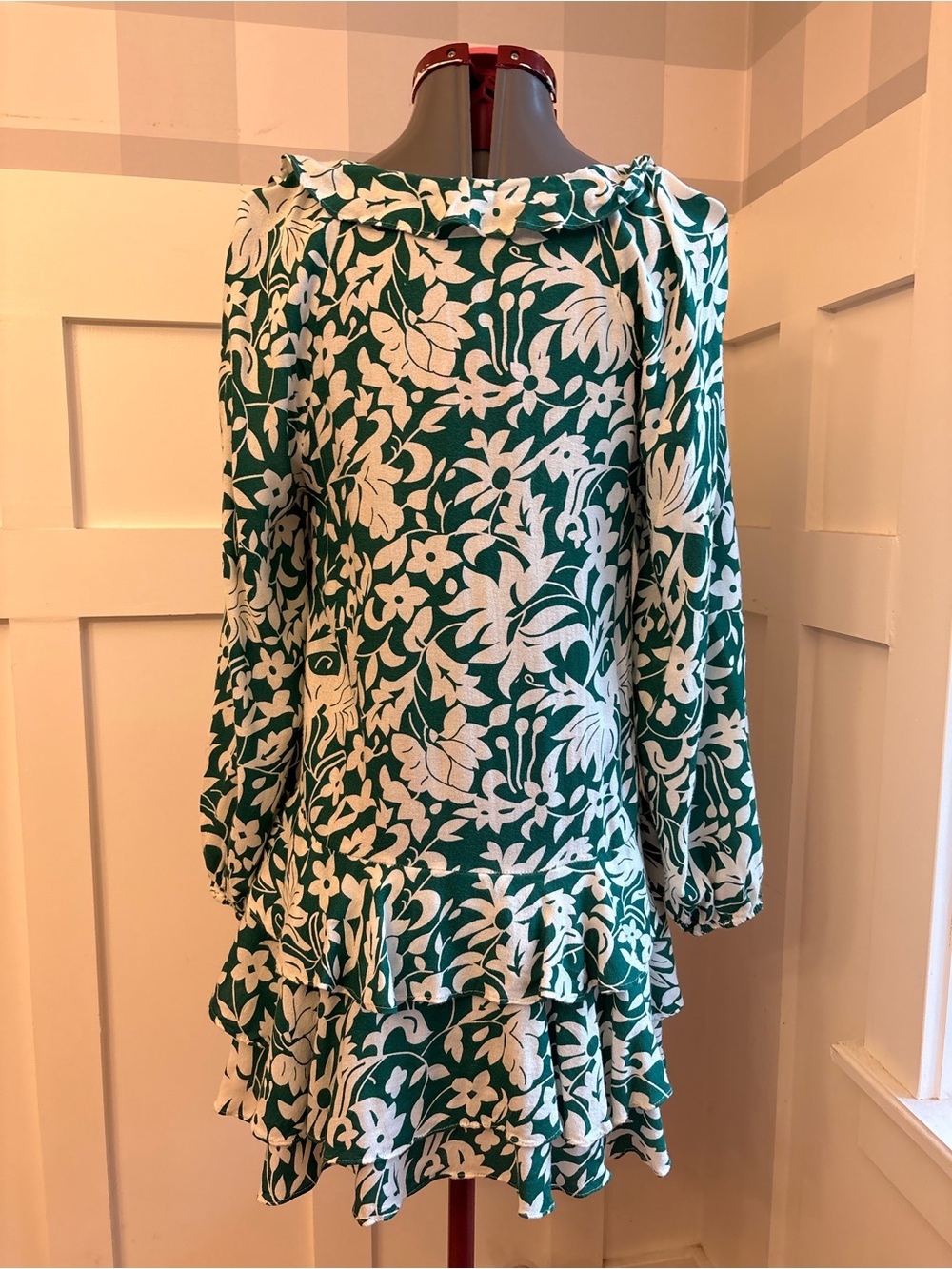 Free People Green & White Floral Tiered V-Neck Mini Dress XS - Picture 7 of 11